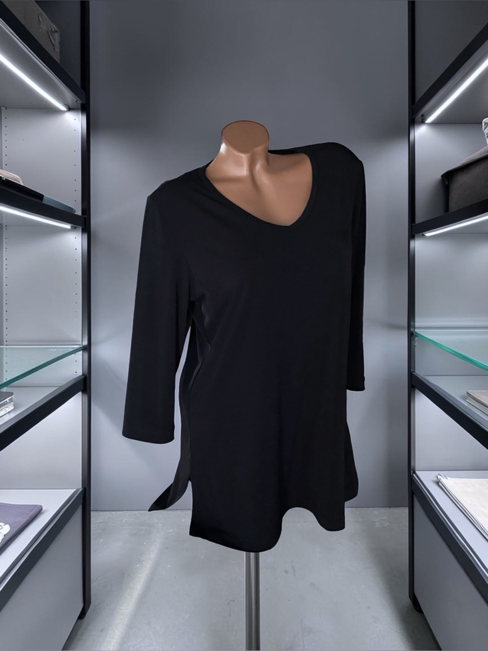 CSC Studio l Black Blouse l V- neck l L l EUC